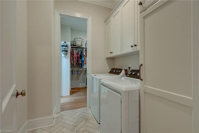 3611 Summit lakes Drive, Browns Summit, NC 27214