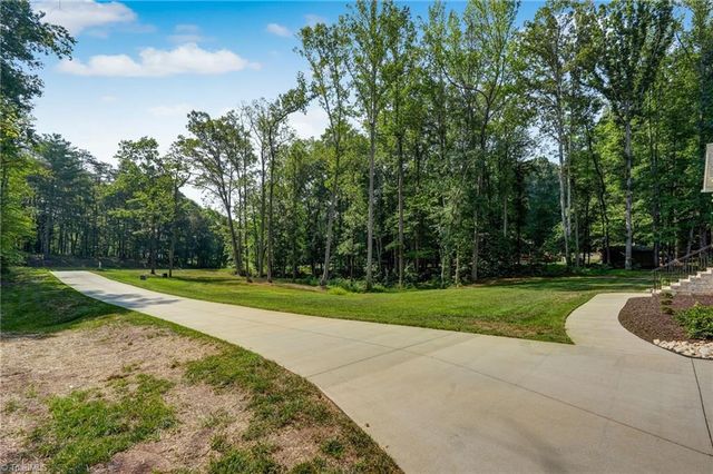 3611 Summit lakes Drive, Browns Summit, NC 27214