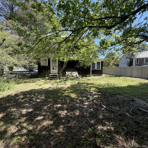 67 Tanners Neck Lane, Westhampton, NY 11977