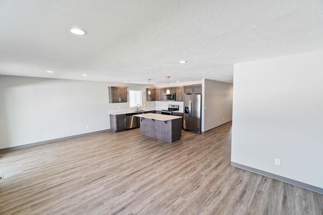 1313 N Coach Dr, Spokane Valley, WA 99016