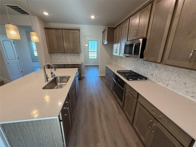 237 Leeland DR, Liberty Hill, TX 78642