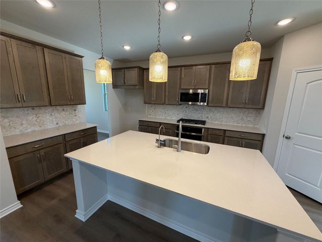 237 Leeland DR, Liberty Hill, TX 78642