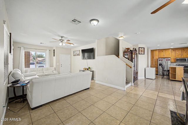 7424 W WOLF Street, Phoenix, AZ 85033