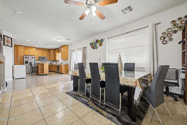 7424 W WOLF Street, Phoenix, AZ 85033