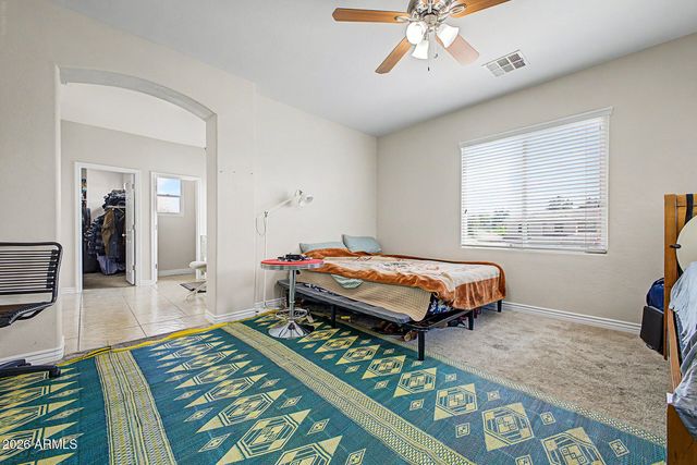 7424 W WOLF Street, Phoenix, AZ 85033