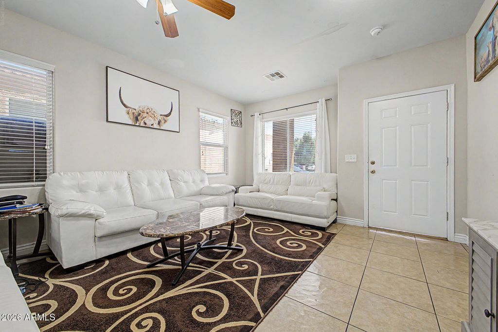 7424 W WOLF Street, Phoenix, AZ 85033 — photo 4