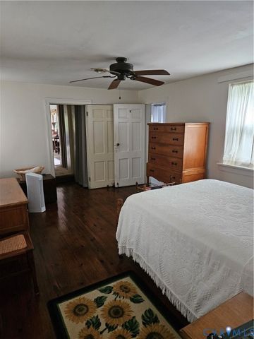 12262 Welling Hall Rd, Doswell, VA 23047