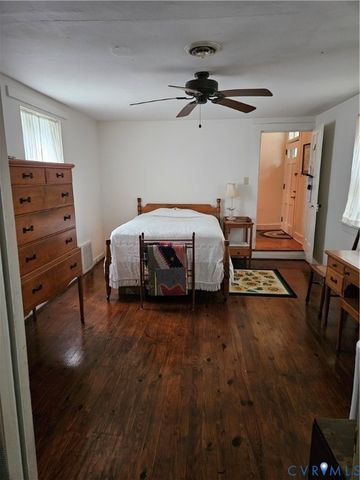 12262 Welling Hall Rd, Doswell, VA 23047