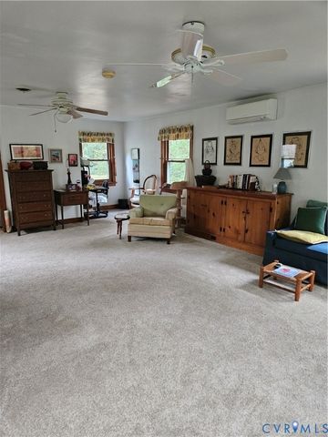 12262 Welling Hall Rd, Doswell, VA 23047