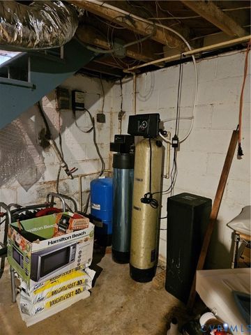 12262 Welling Hall Rd, Doswell, VA 23047