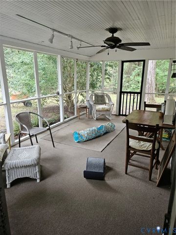 12262 Welling Hall Rd, Doswell, VA 23047