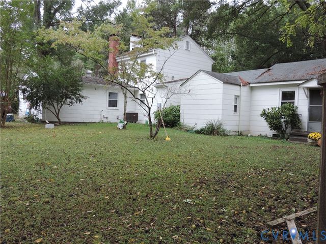12262 Welling Hall Rd, Doswell, VA 23047