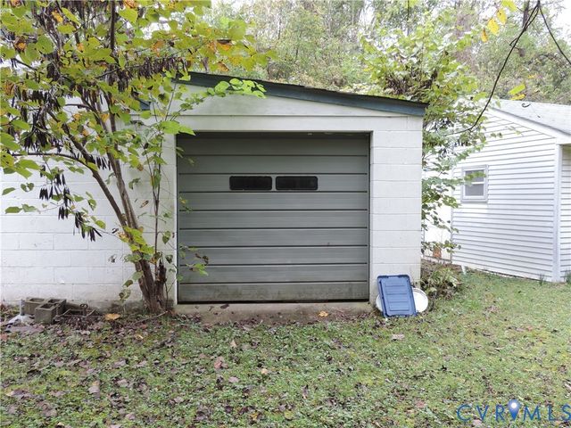 12262 Welling Hall Rd, Doswell, VA 23047