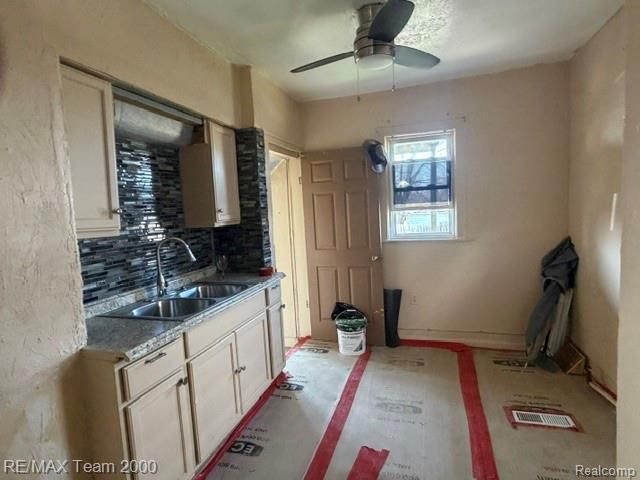 462 Campbell Street, River Rouge, MI 48218