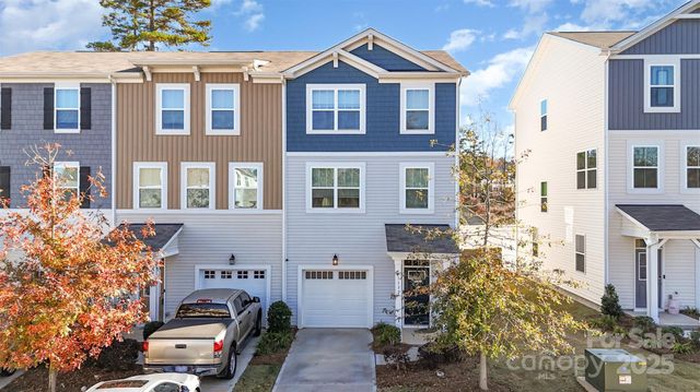 1132 Keydet Drive, Charlotte, NC 28216
