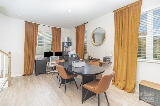 1132 Keydet Drive, Charlotte, NC 28216