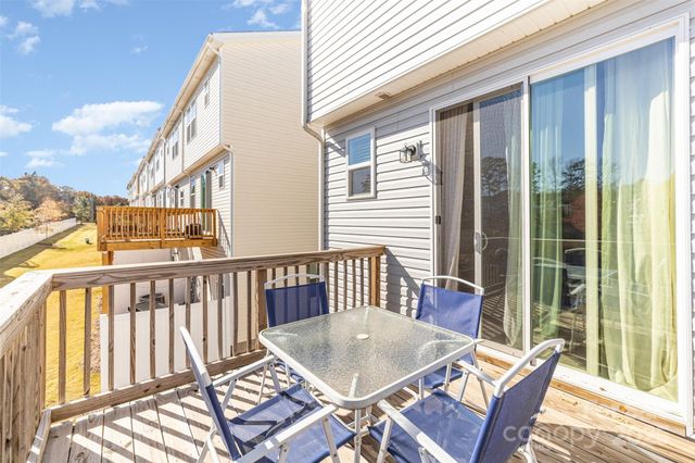 1132 Keydet Drive, Charlotte, NC 28216