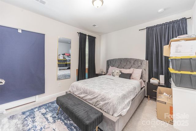 1132 Keydet Drive, Charlotte, NC 28216