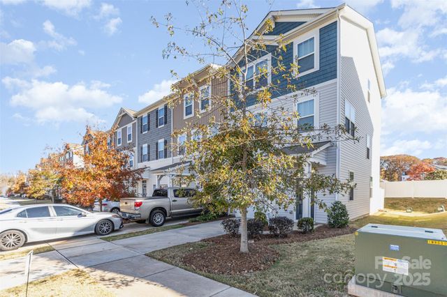 1132 Keydet Drive, Charlotte, NC 28216