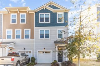 1132 Keydet Drive, Charlotte, NC 28216