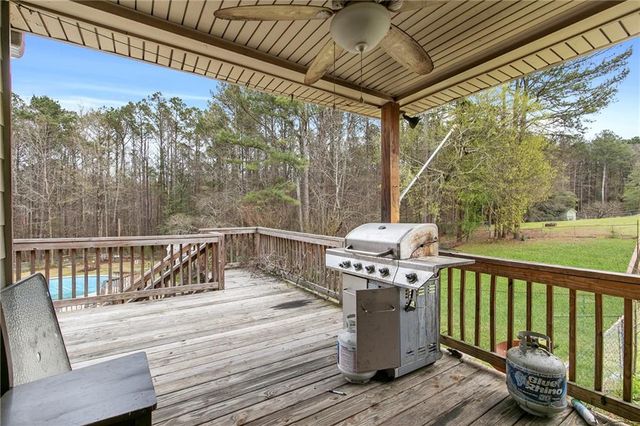 825 Harbor Bay Drive, Lawrenceville, GA 30045