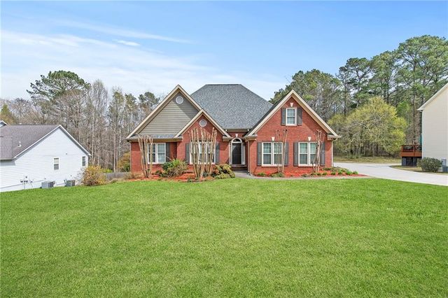 825 Harbor Bay Drive, Lawrenceville, GA 30045