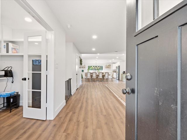 19855 W Lakeshore Drive, Magnolia, TX 77355