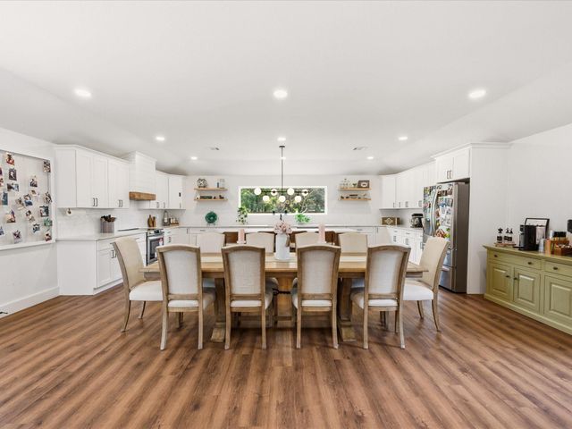 19855 W Lakeshore Drive, Magnolia, TX 77355