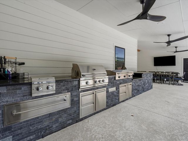 19855 W Lakeshore Drive, Magnolia, TX 77355