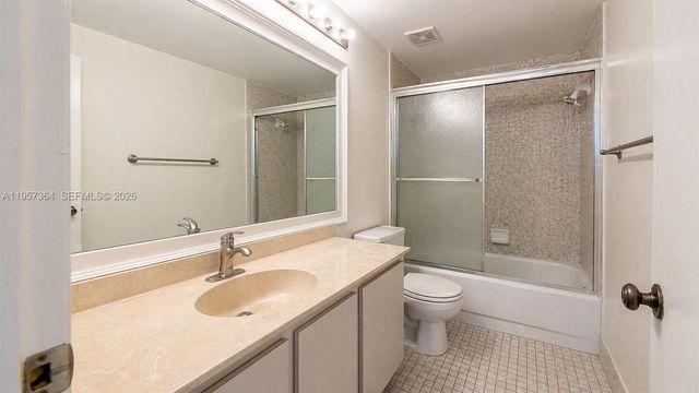 6800 Cypress Road 501, Plantation, FL 33317