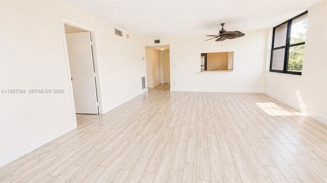 6800 Cypress Road 501, Plantation, FL 33317