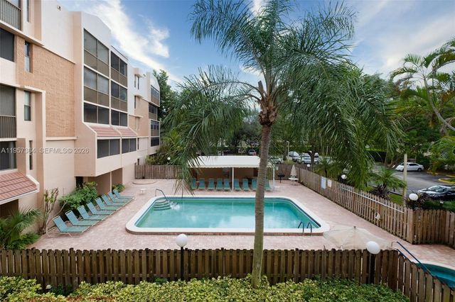 6800 Cypress Road 501, Plantation, FL 33317