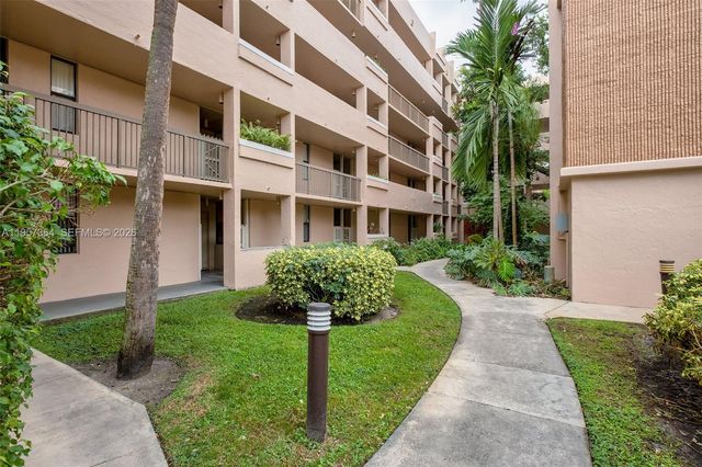 6800 Cypress Road 501, Plantation, FL 33317