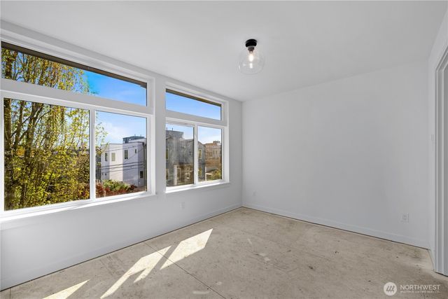 1136 A NW 57th Street, Seattle, WA 98107