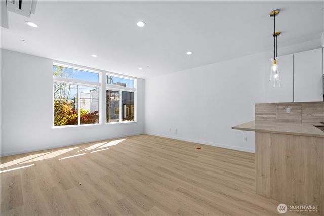 1136 A NW 57th Street, Seattle, WA 98107