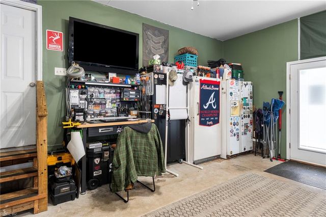 10095 Ivor RD, Ivor, VA 23866