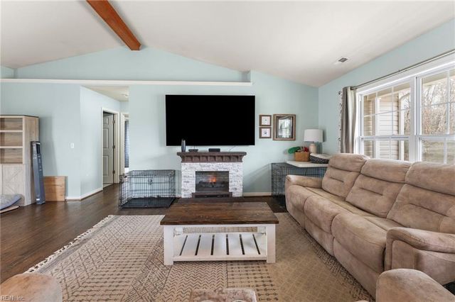 10095 Ivor RD, Ivor, VA 23866