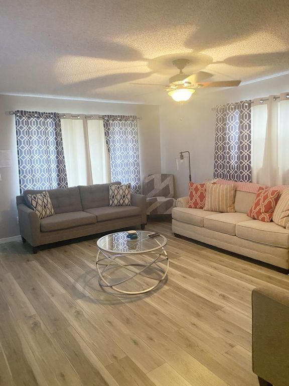 9225 101st Avenue, Vero Beach, FL 32967