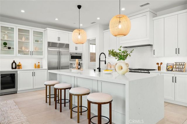 57 Suede, Irvine, CA 92602