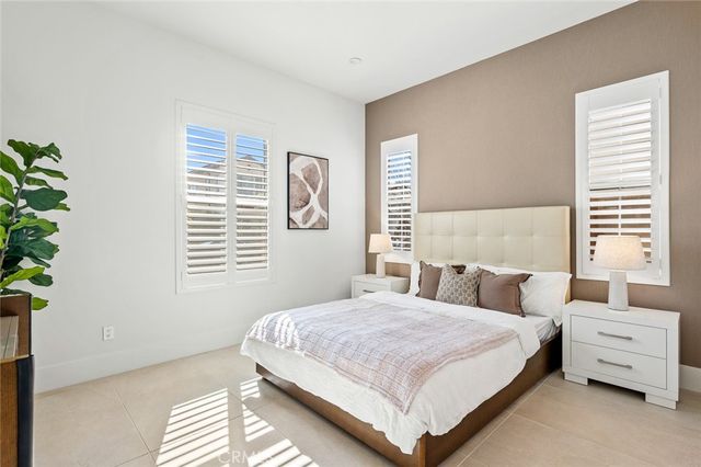 57 Suede, Irvine, CA 92602