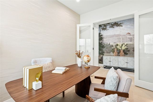 57 Suede, Irvine, CA 92602