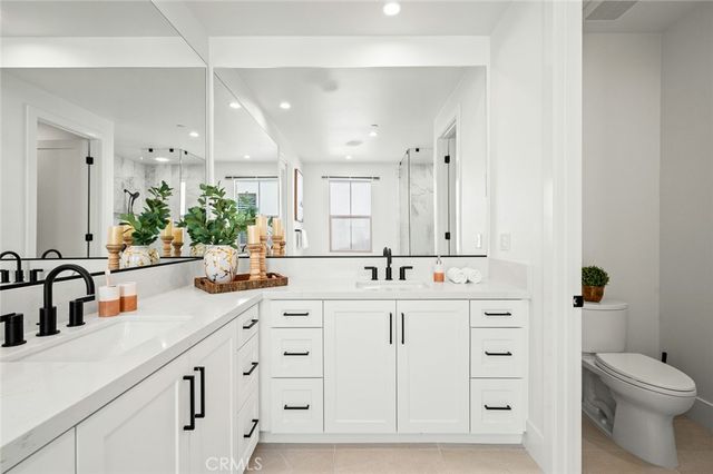 57 Suede, Irvine, CA 92602