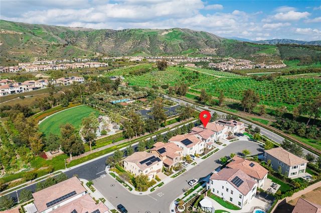 57 Suede, Irvine, CA 92602