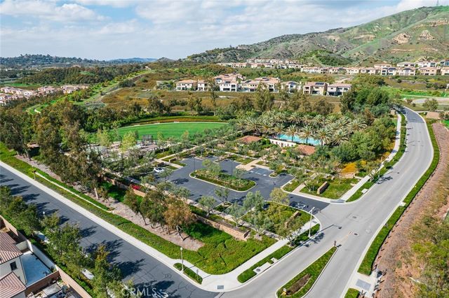 57 Suede, Irvine, CA 92602