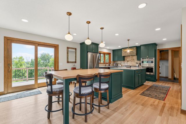 3640 Lakeview Court NE, Rochester, MN 55906