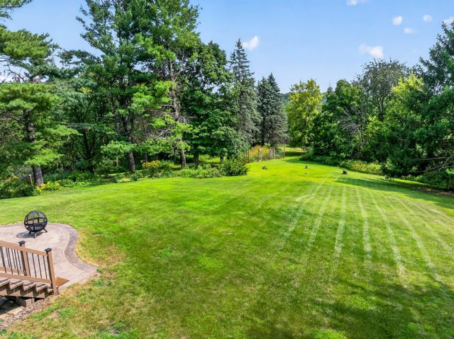 3640 Lakeview Court NE, Rochester, MN 55906
