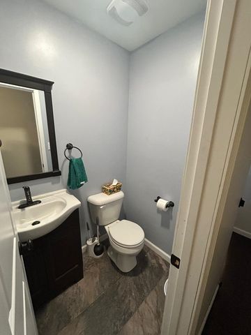 1962 N Country Club Rd, El Dorado, KS 67042