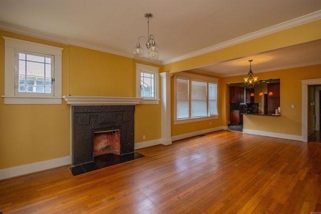 215 Johnson Street, Little Rock, AR 72205