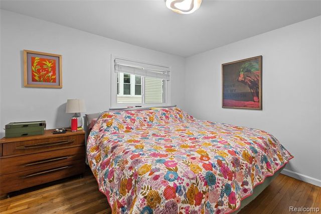 31 Manatee Avenue, Hazel Park, MI 48030