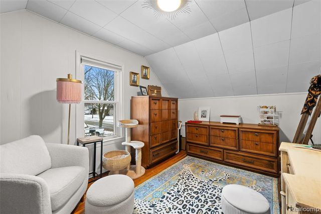 31 Manatee Avenue, Hazel Park, MI 48030